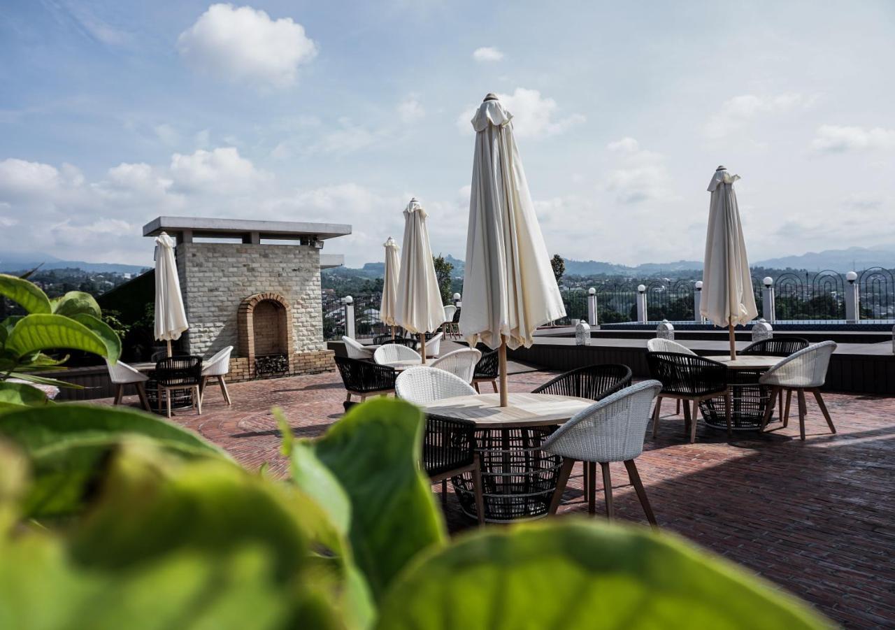 Cinnamon Hotel Boutique Syariah Tutugan Exteriör bild