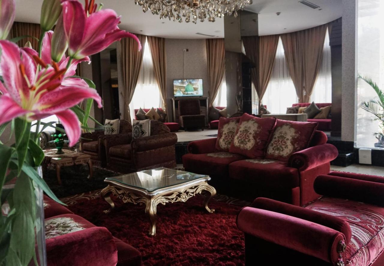 Cinnamon Hotel Boutique Syariah Tutugan Exteriör bild